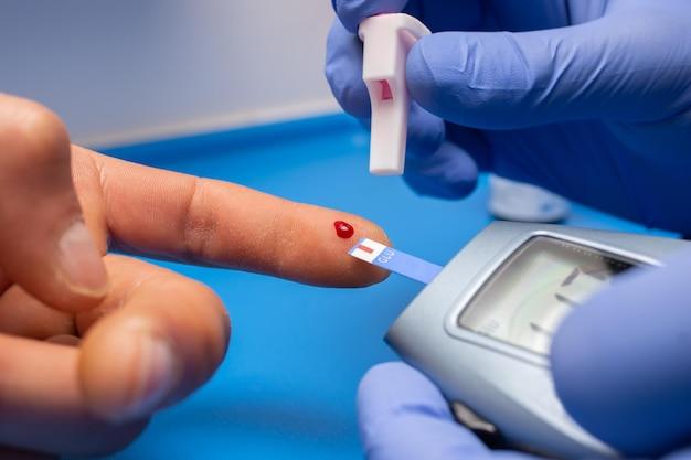 بهترین و دقیق ترین دستگاه های تست قند خون | مدینیوم